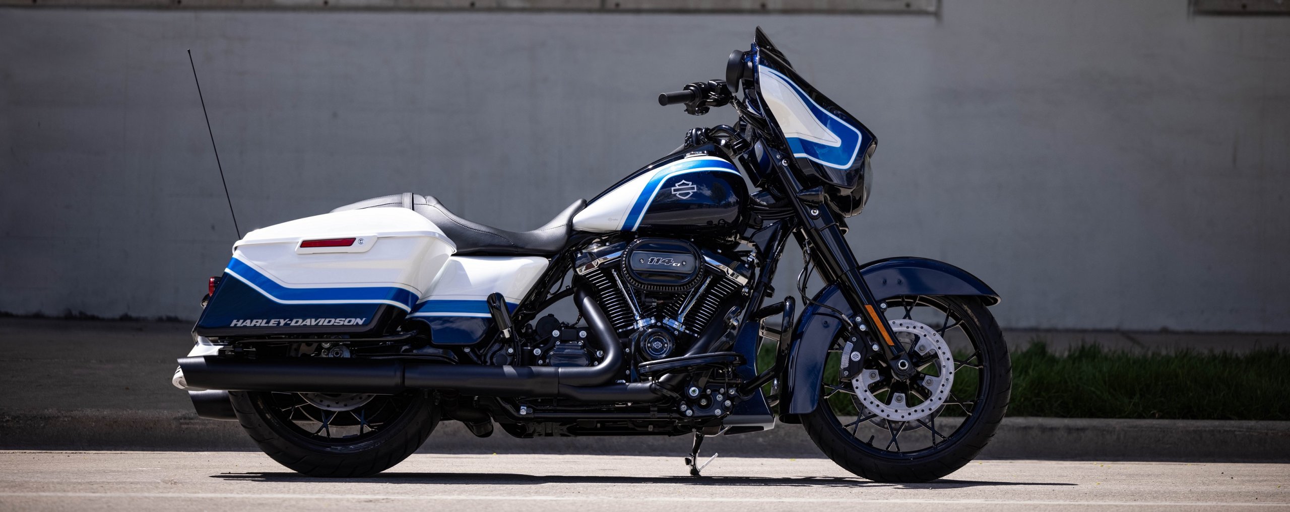 2021 Street Glide Arctic Blast