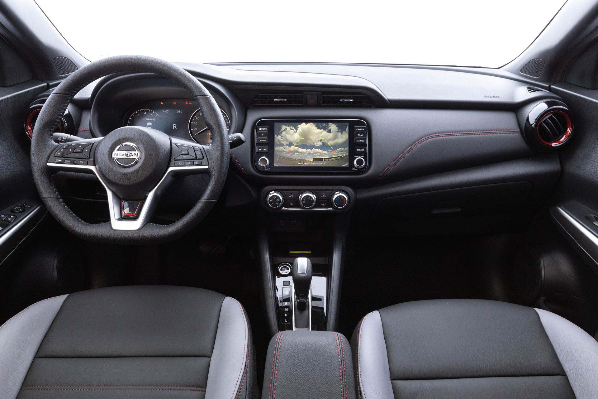 Nissan Kicks XPlay
