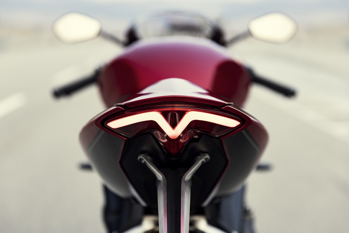Triumph Speed Triple Rr (8)