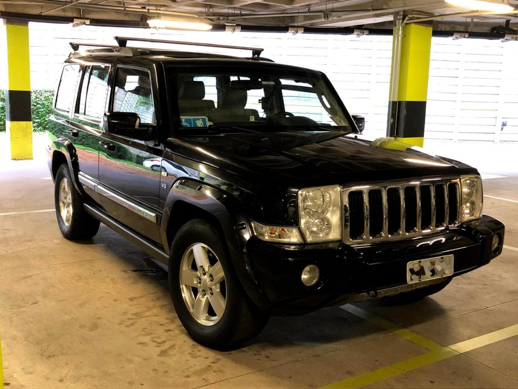 Jeep Commander 5.7 Limited Hemi 4x4 V8 16v Gasolina 4p Automatico Wmimagem21184905897