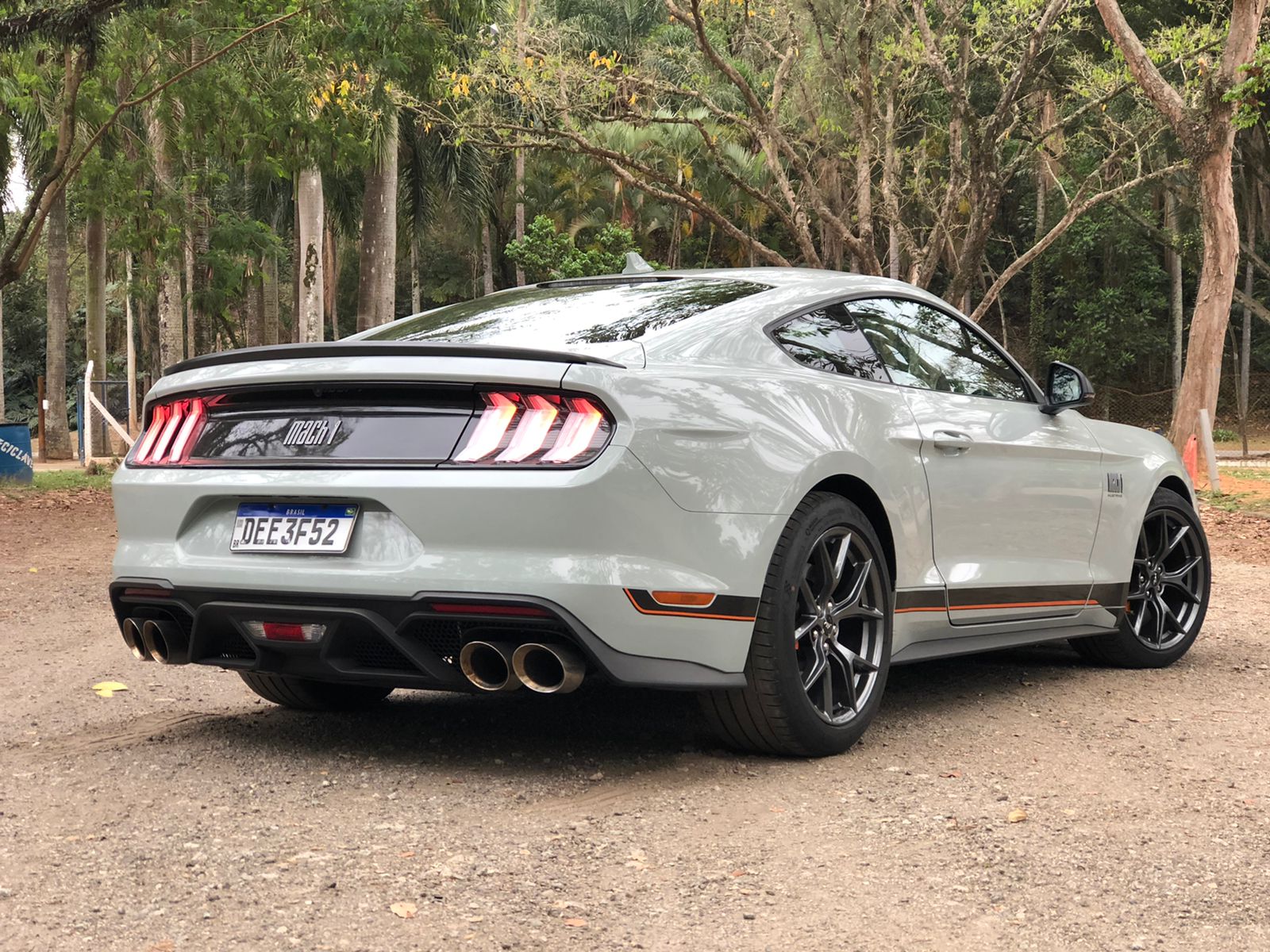 Ford Mustang Mach1 Traseira