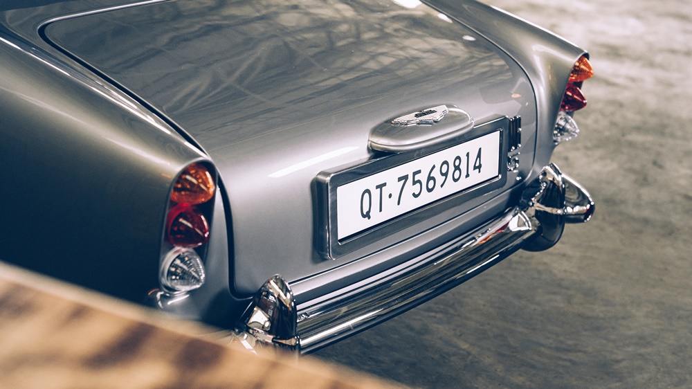 Réplica Aston Martin DB5 "Junior" do filme 007 Sem Tempo Para Morrer