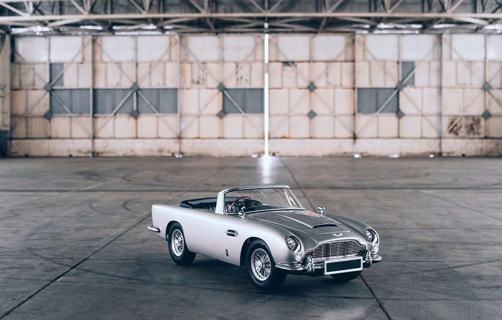 Réplica Aston Martin DB5 "Junior" do filme 007 Sem Tempo Para Morrer