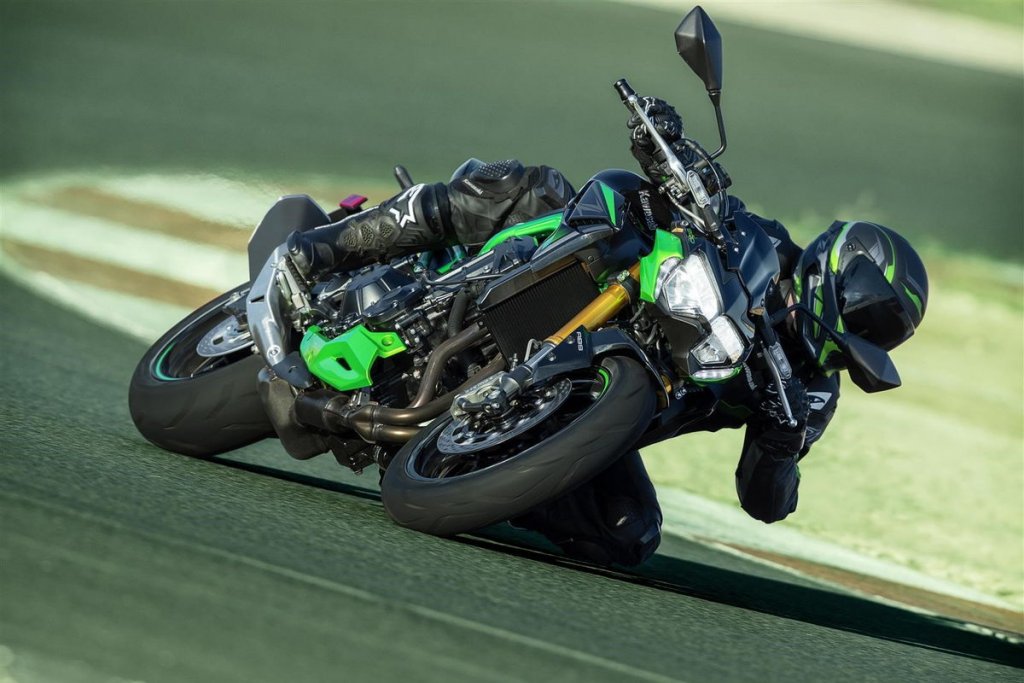 2022 Kawasaki Z900 Se 1