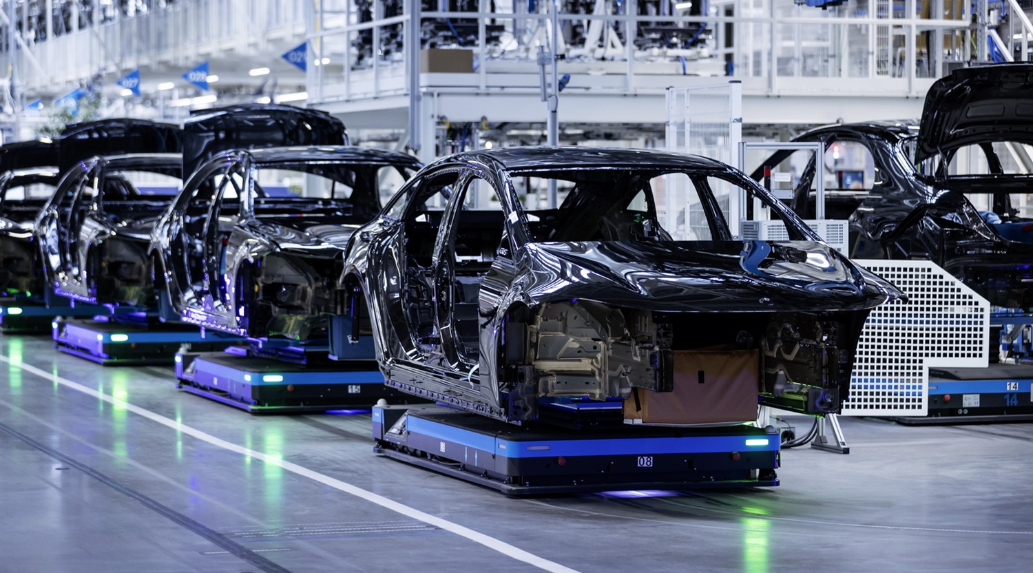 Erste Elektro Limousine Aus Mercedes Benz Hightech Produktion: Anlauf Des Eqs In Der Factory 56 First Electric Saloon From Mercedes Benz High Tech Production Facility: Start Of Production Of The Eqs At Factory 56