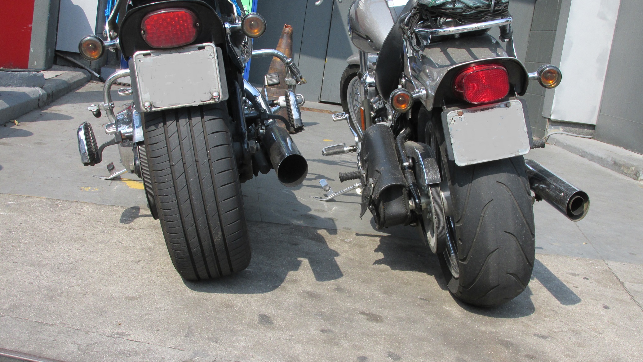 4. Pneu De Carro Na Moto