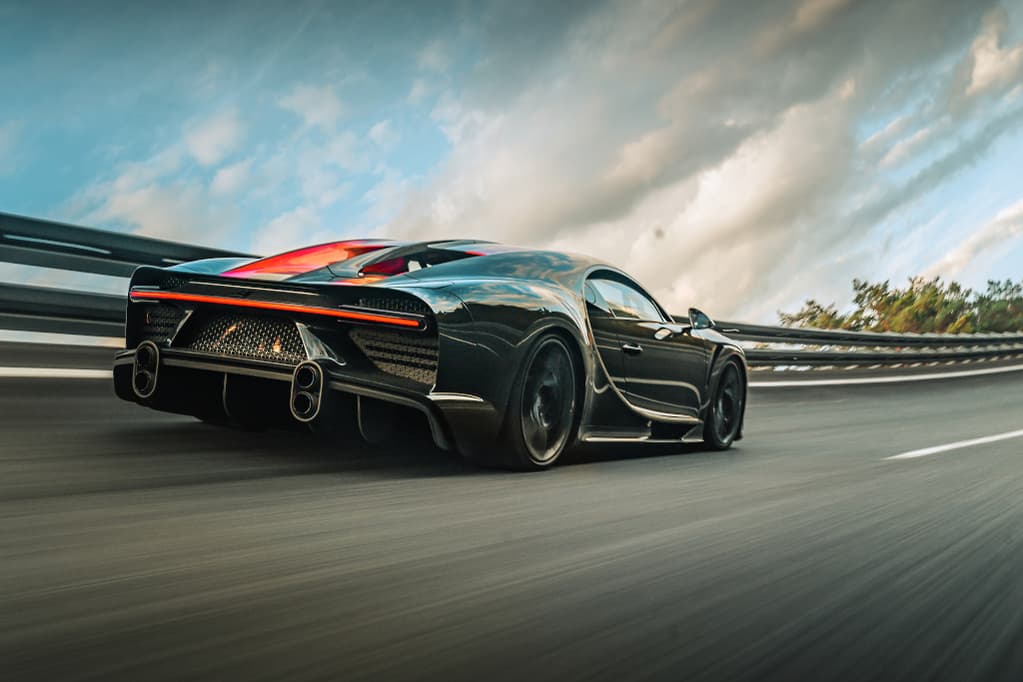 Chiron Super Sport 300+, o Bugatti mais rápido da história