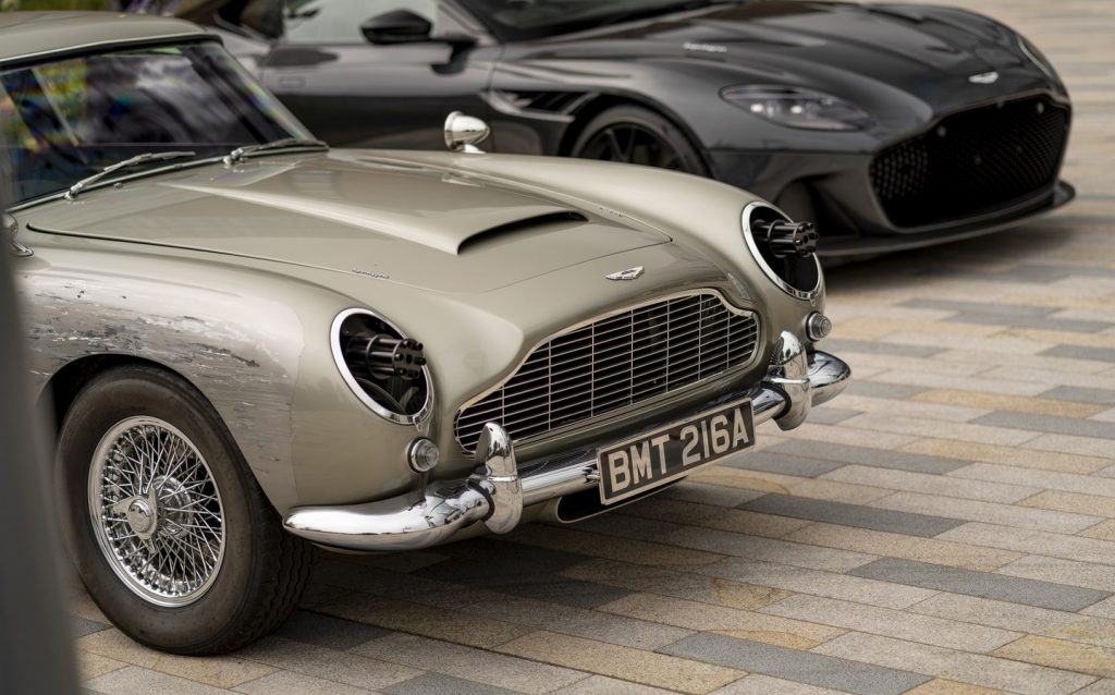 Bond 01 1024x638