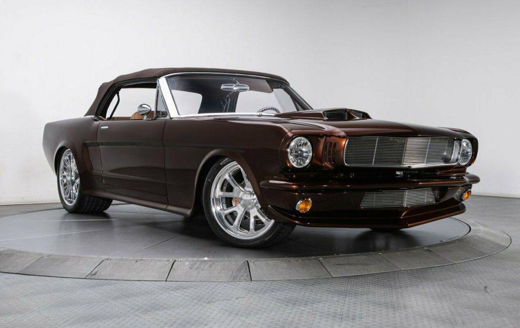 Ford Mustang Convertible 8