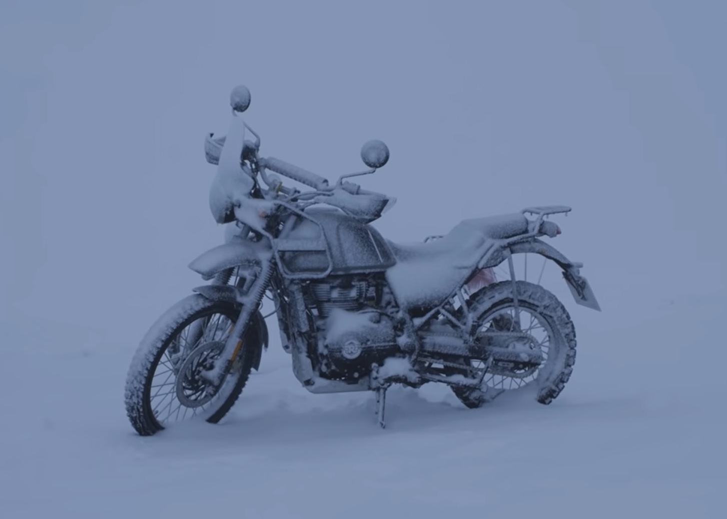 0. Royal Enfield Polo Sul Destacada