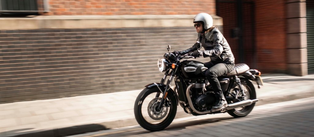 Nova Bonneville T100