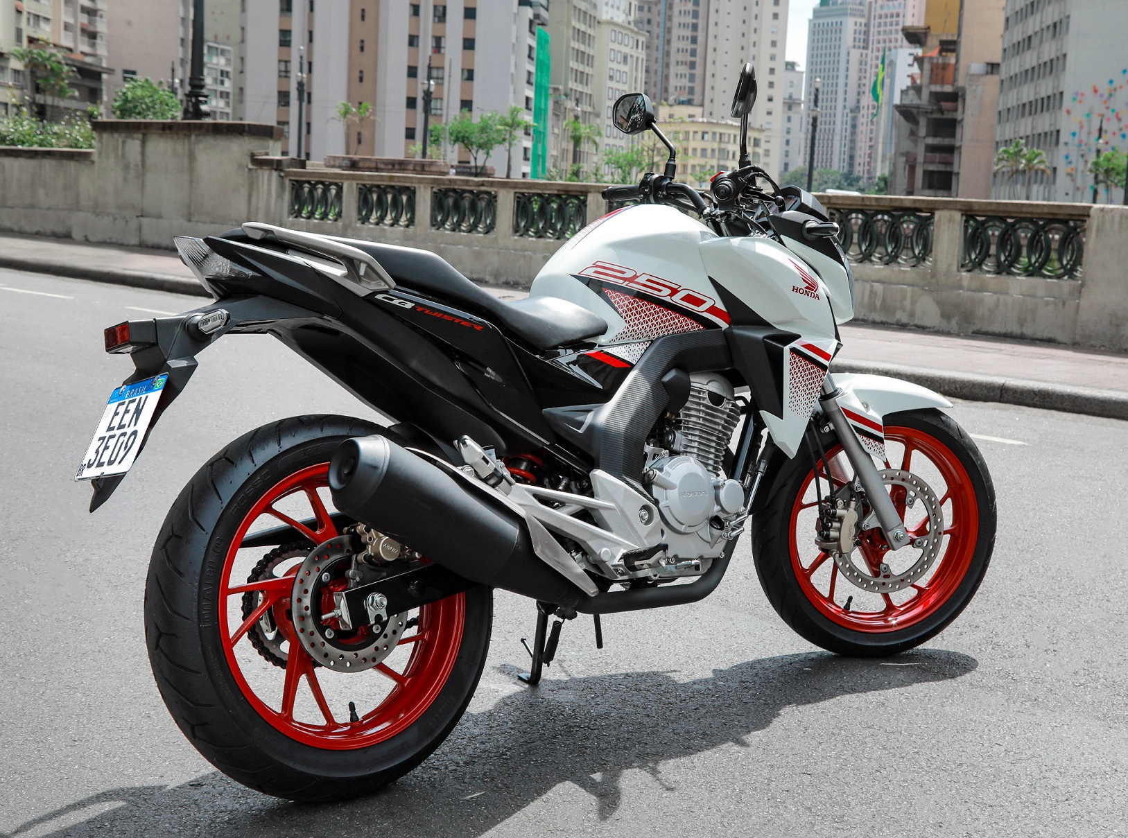 Honda Cb 250 Twister 2022 (5)