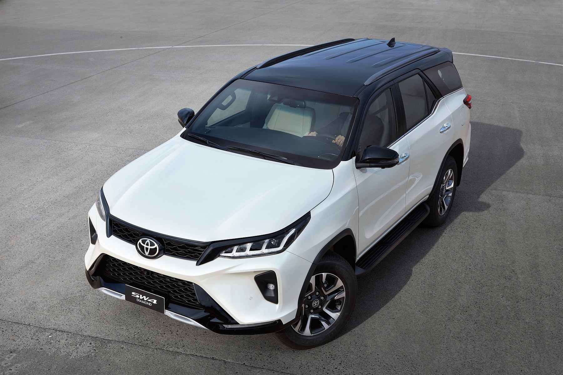 Toyota Sw4 Diamond 2022 (1)