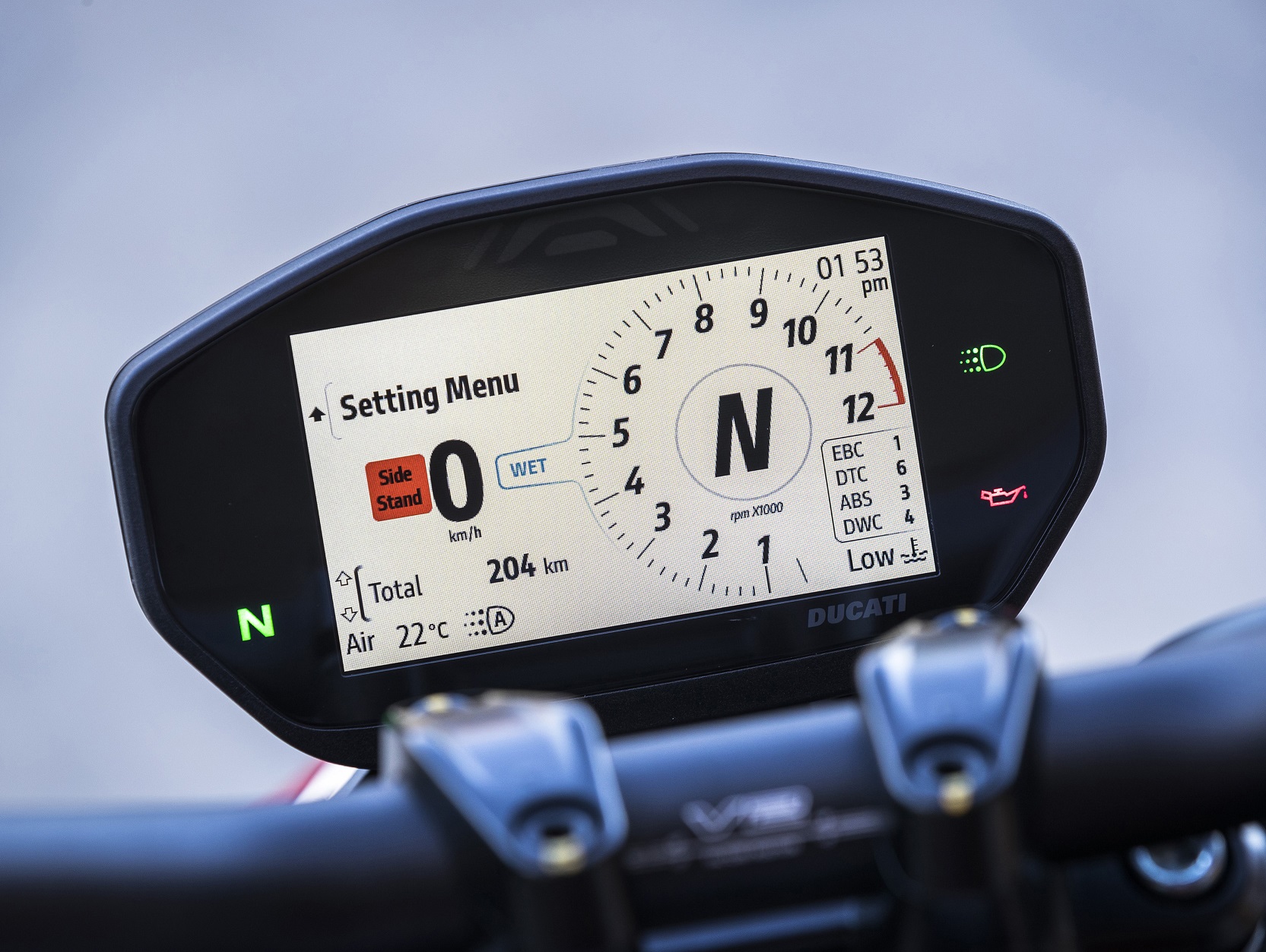 Ducati Streetfighter V2 (1)