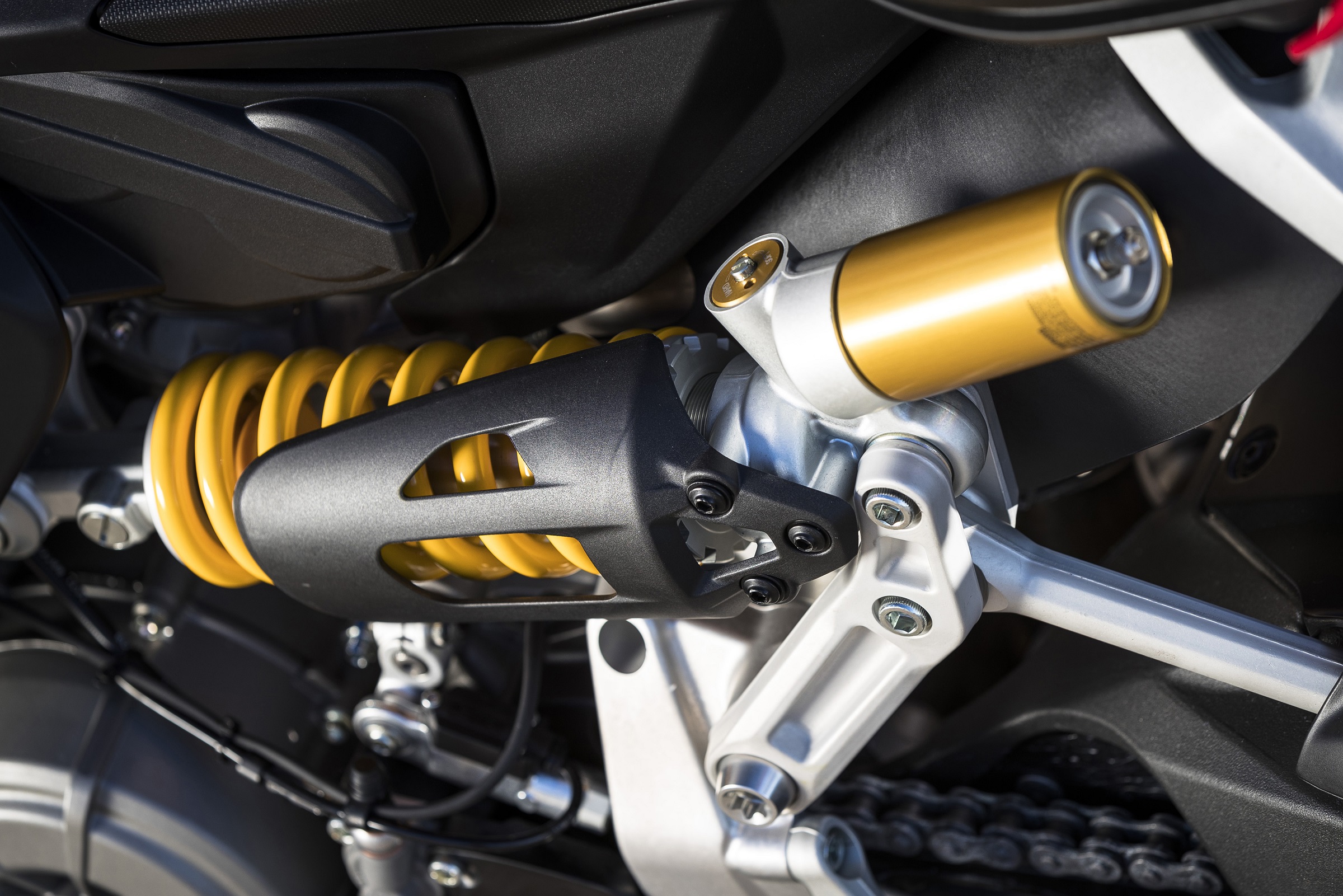 Ducati Streetfighter V2 (16)