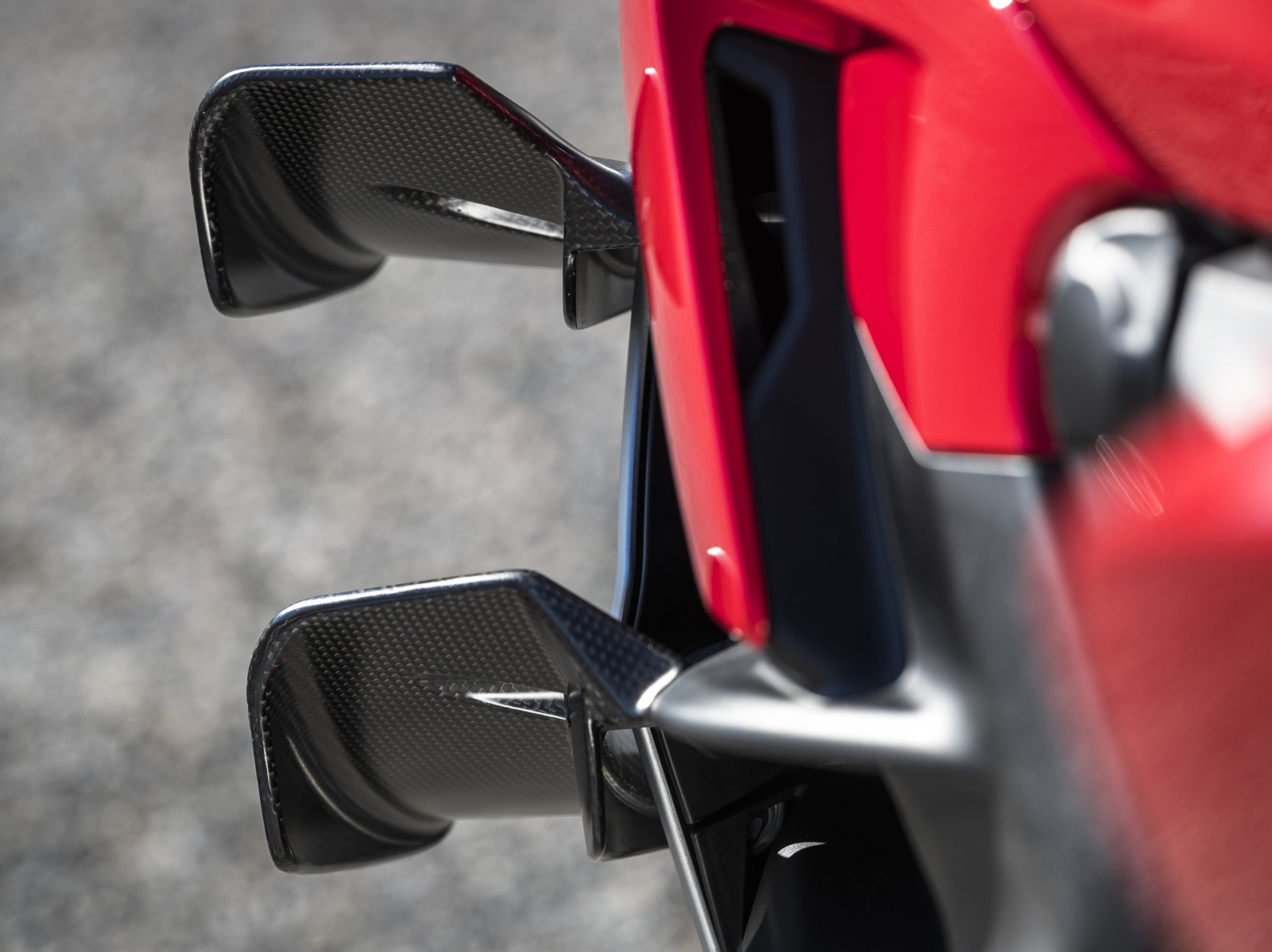Ducati Streetfighter V2 (5)