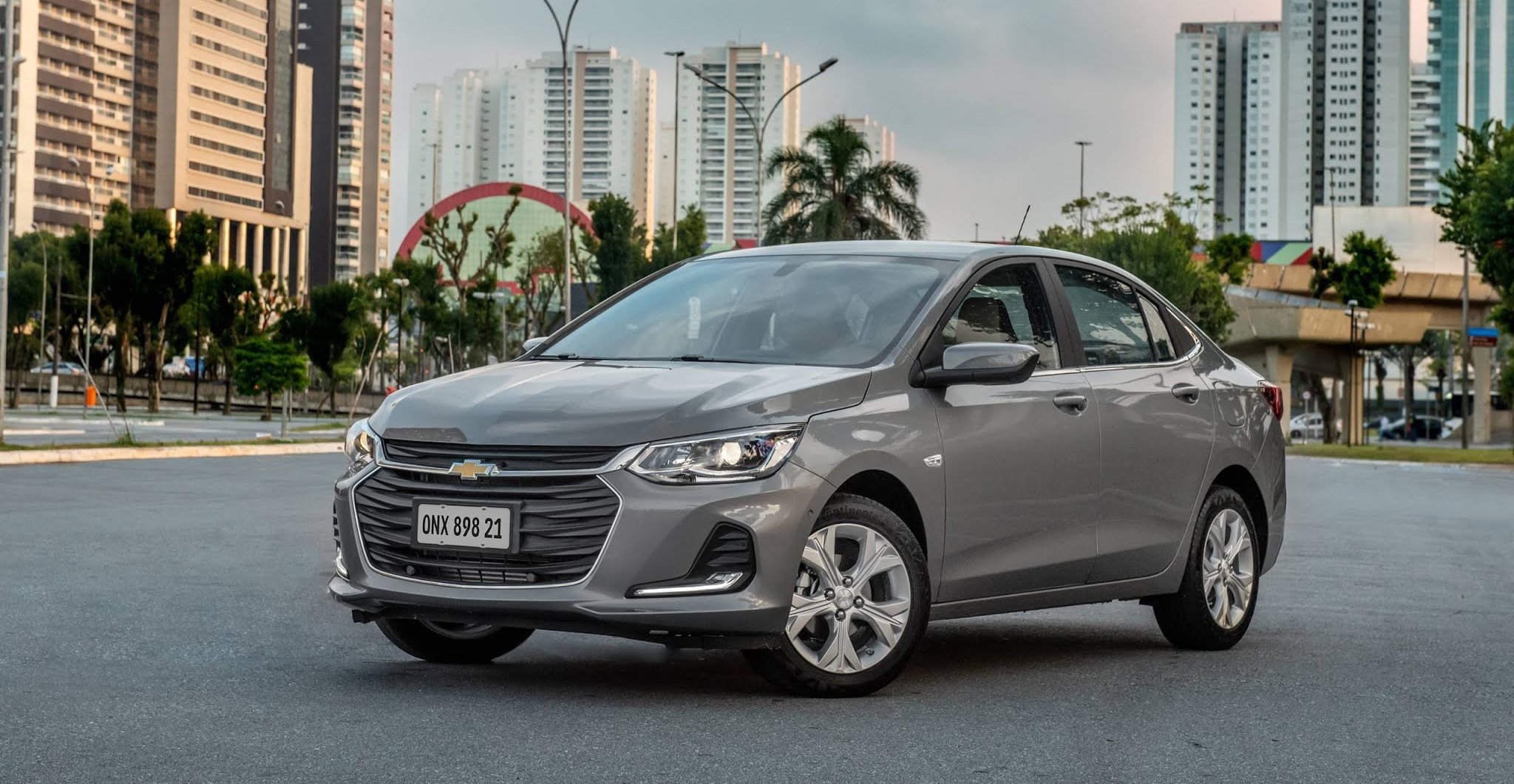 Chevrolet 2021 Onix Premier (6)