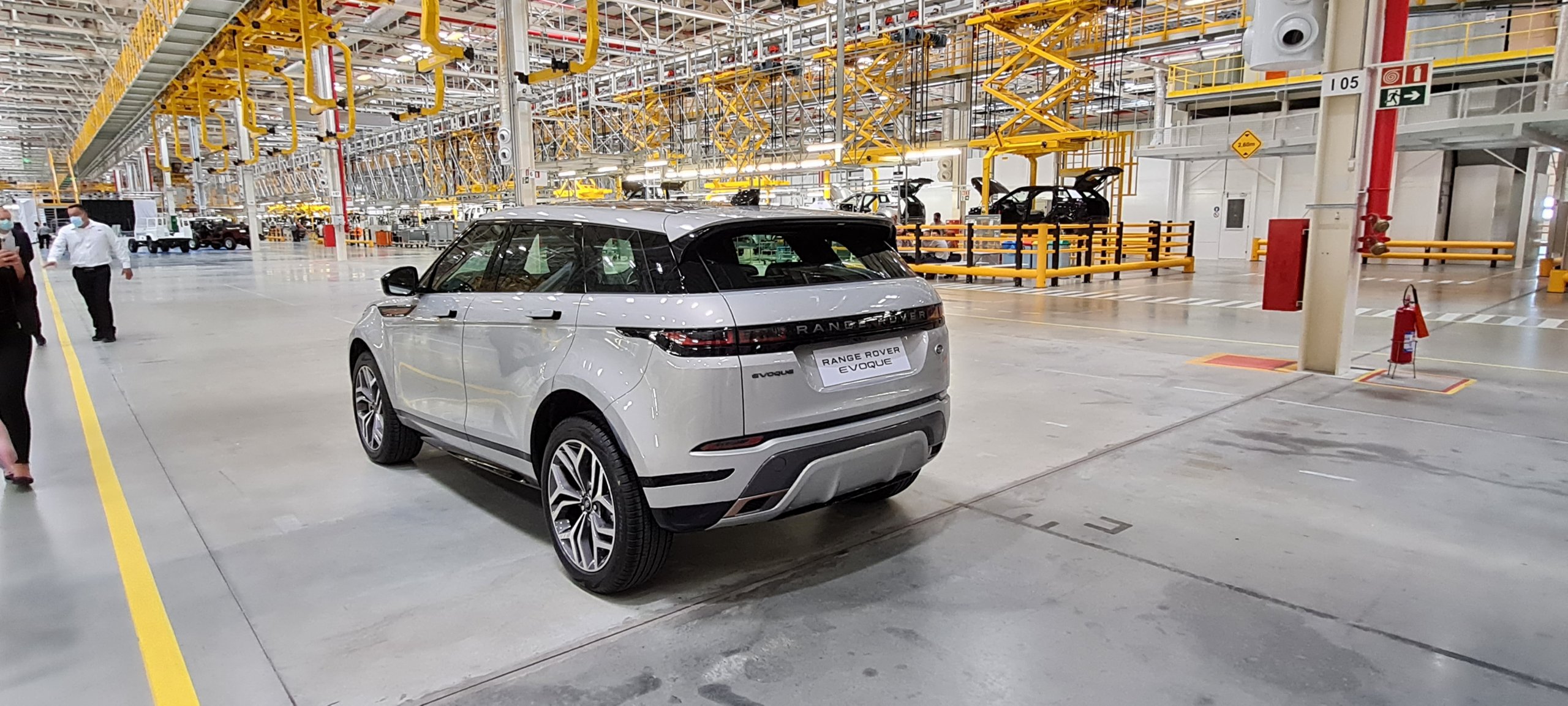 Land Rover volta a produzir Evoque em Itatiaia (RJ)