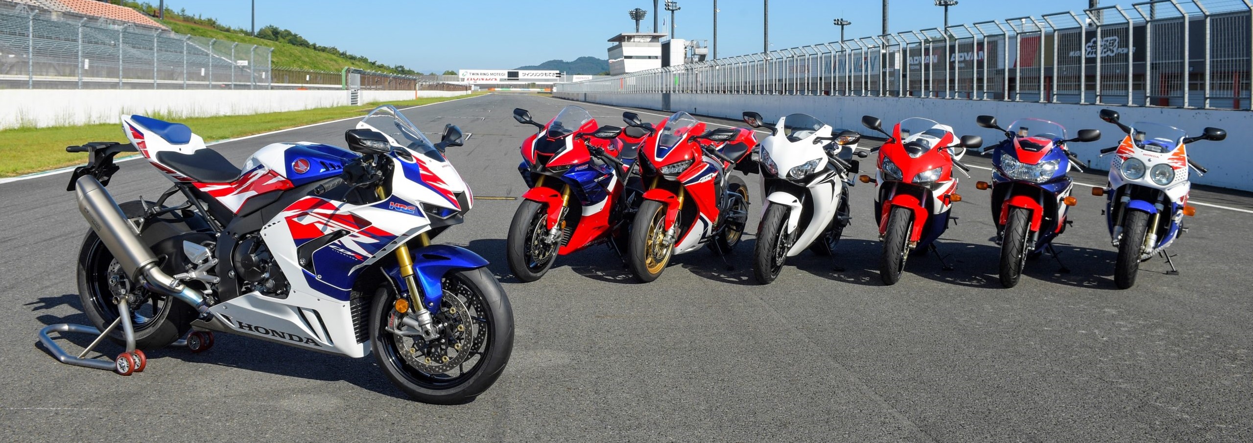 351964 22ym Honda Cbr1000rr R Fireblade Sp 30th Anniversary Scaled Copia