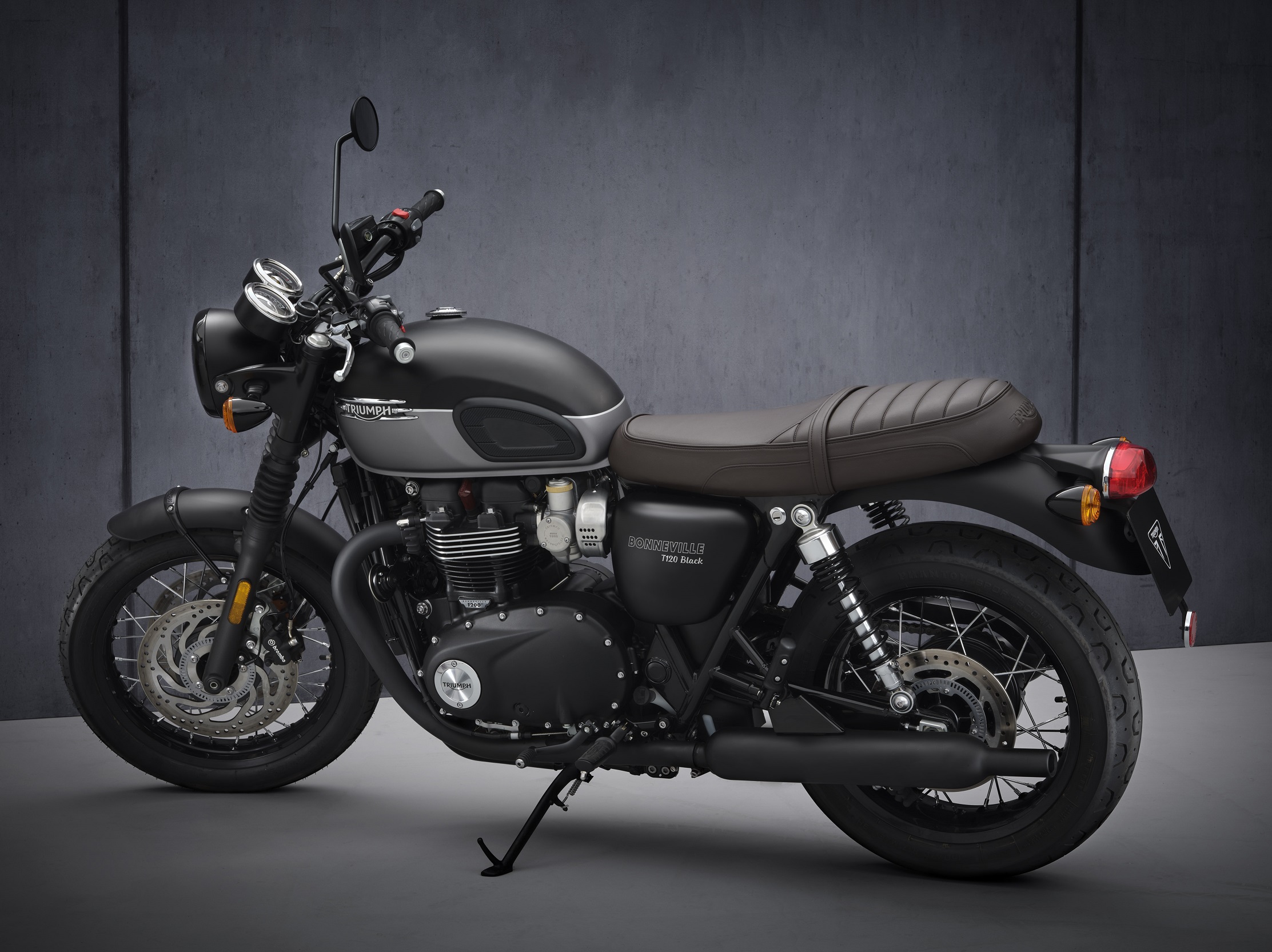 Triumph Bonneville T120 Black 2022 (5)