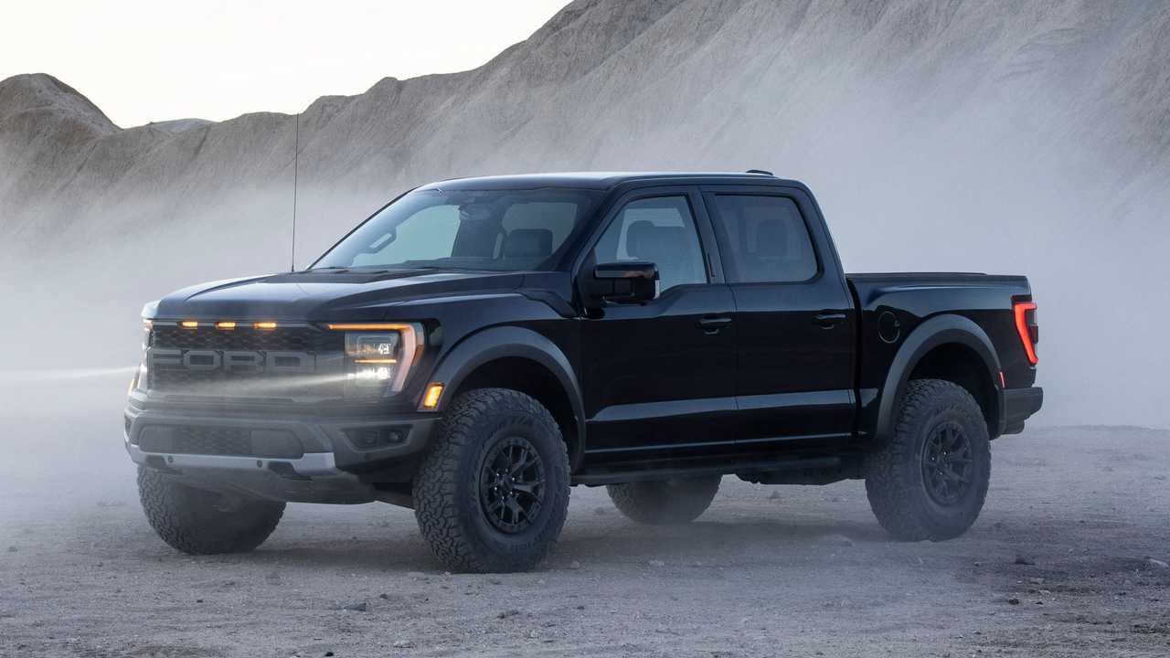 2021 Ford F 150 Raptor With Headlights On