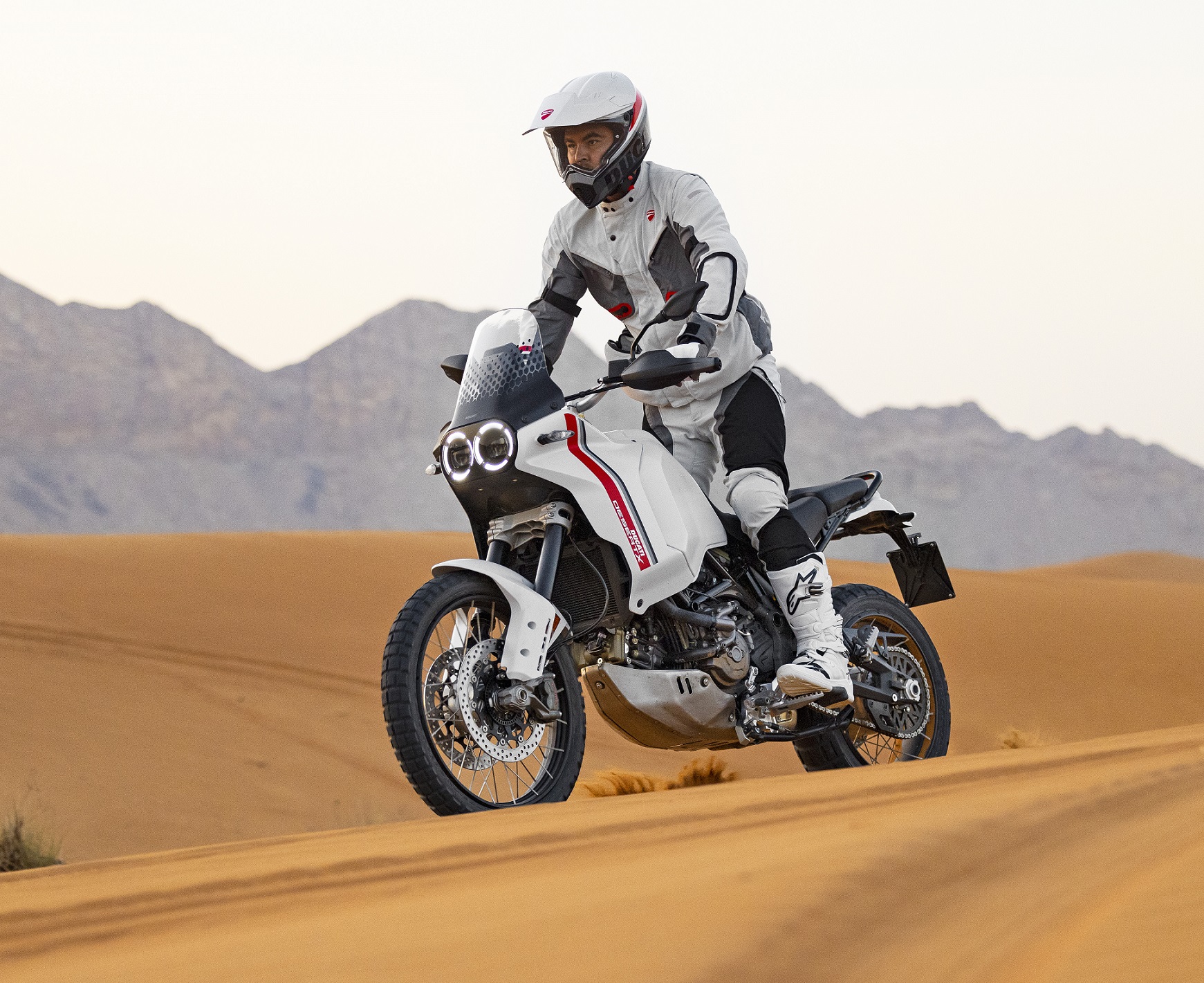 Ducati Desertx (25)