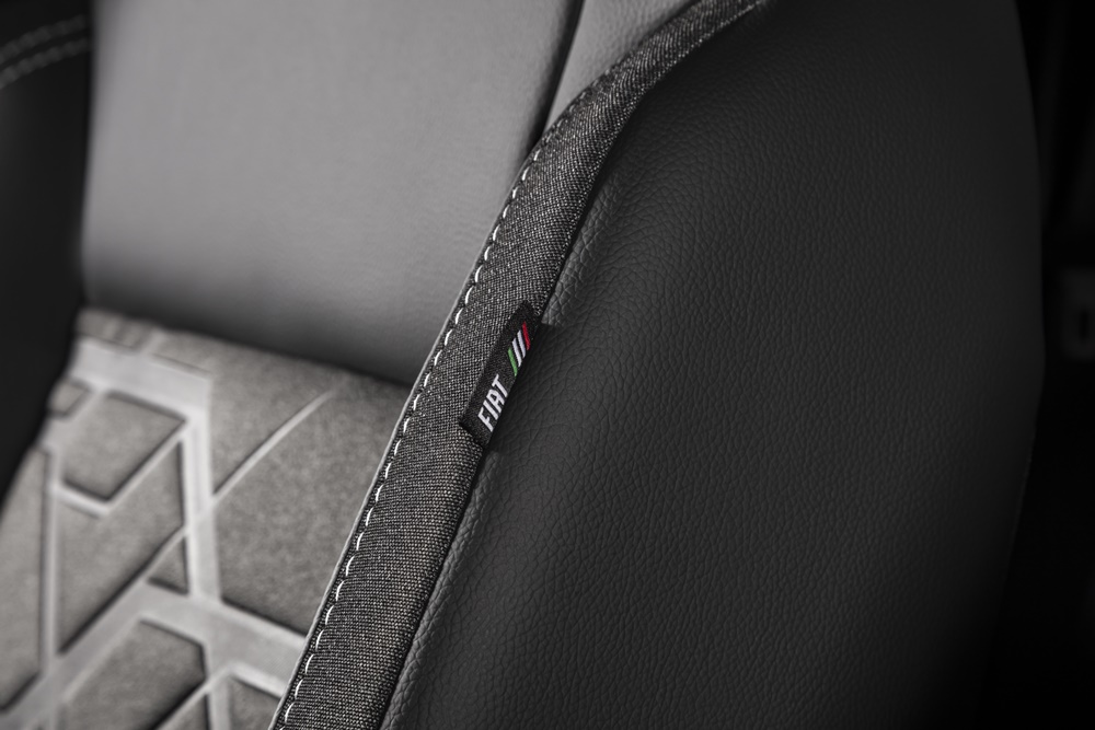 Fiat Strada Volcano Cvt 2022 (16)