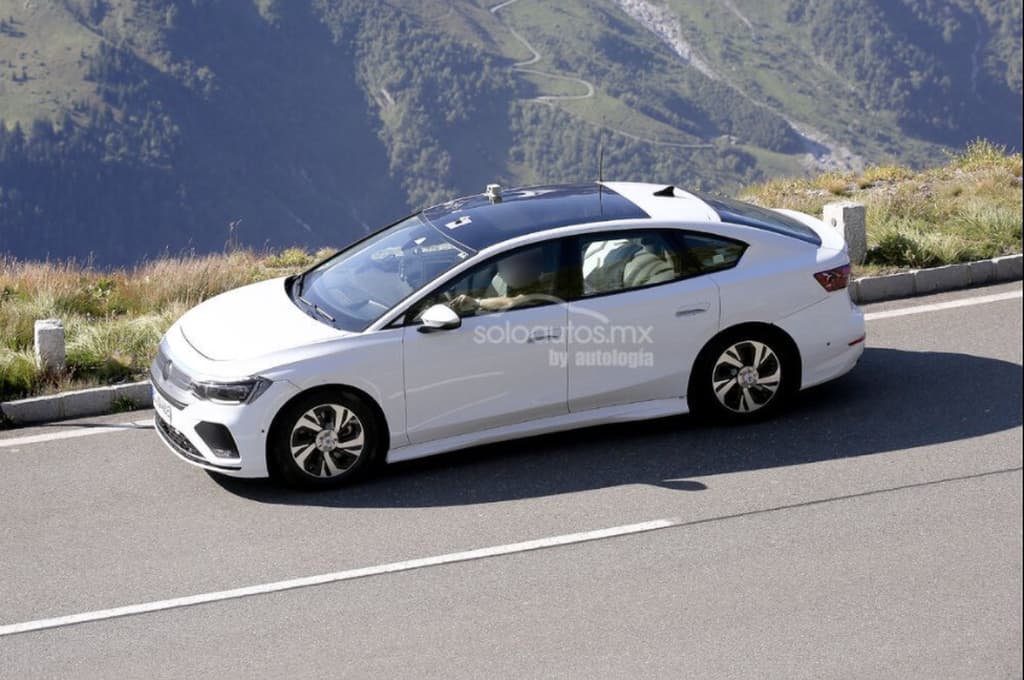 Flagra do novo Volkswagen Passat elétrico na Áustria