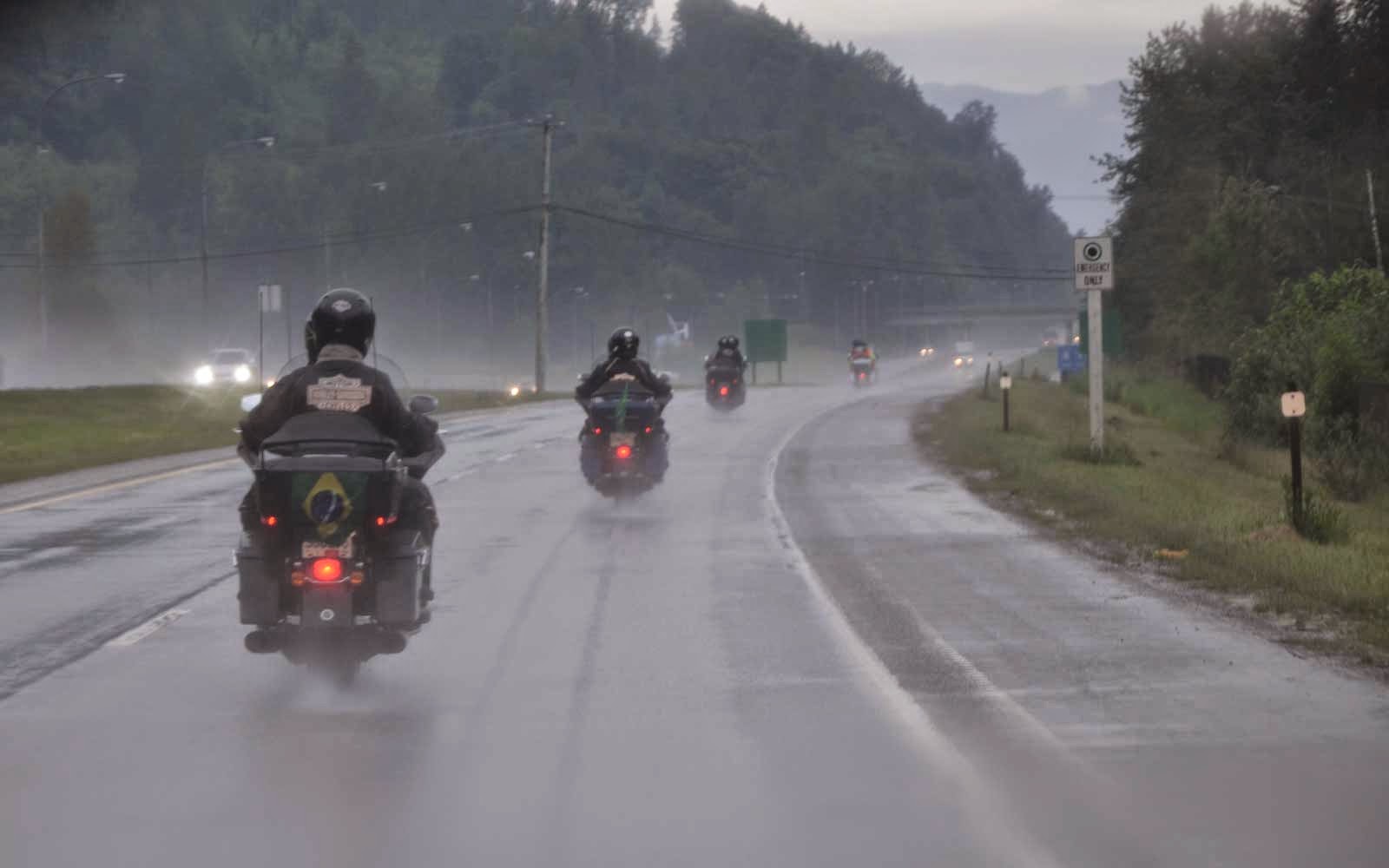 4. Pilotagem Na Chuva