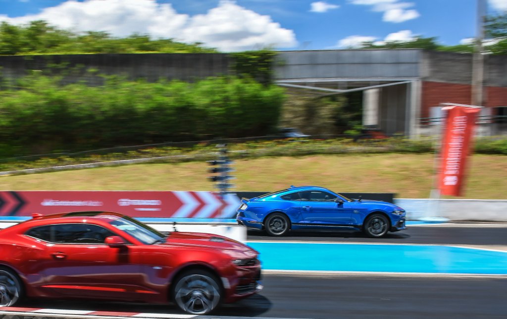 Evento 5779 Chevrolet Camaro x Ford Mustang