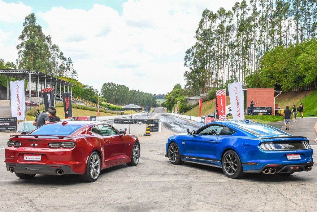 Evento Arrancada 5622 Chevrolet Camaro 2020 x Camaro 1968