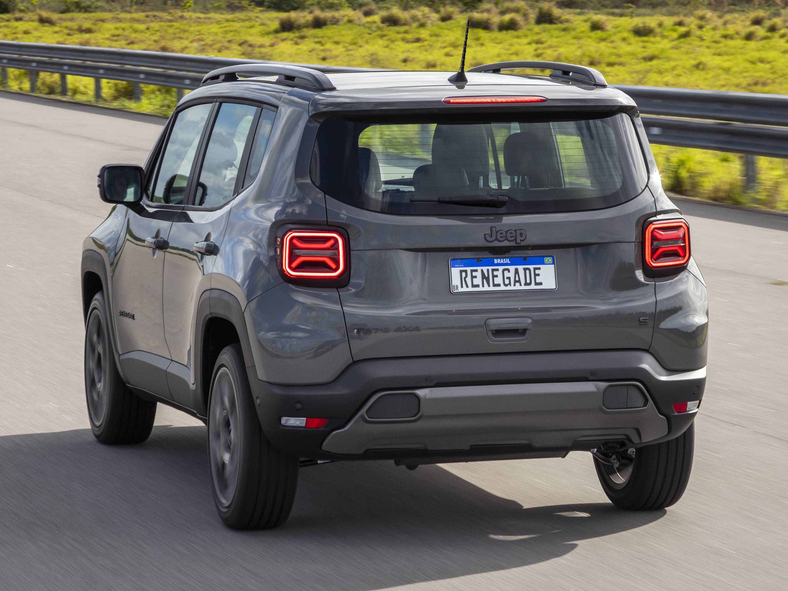 Novo Jeep Renegade Série S (14)