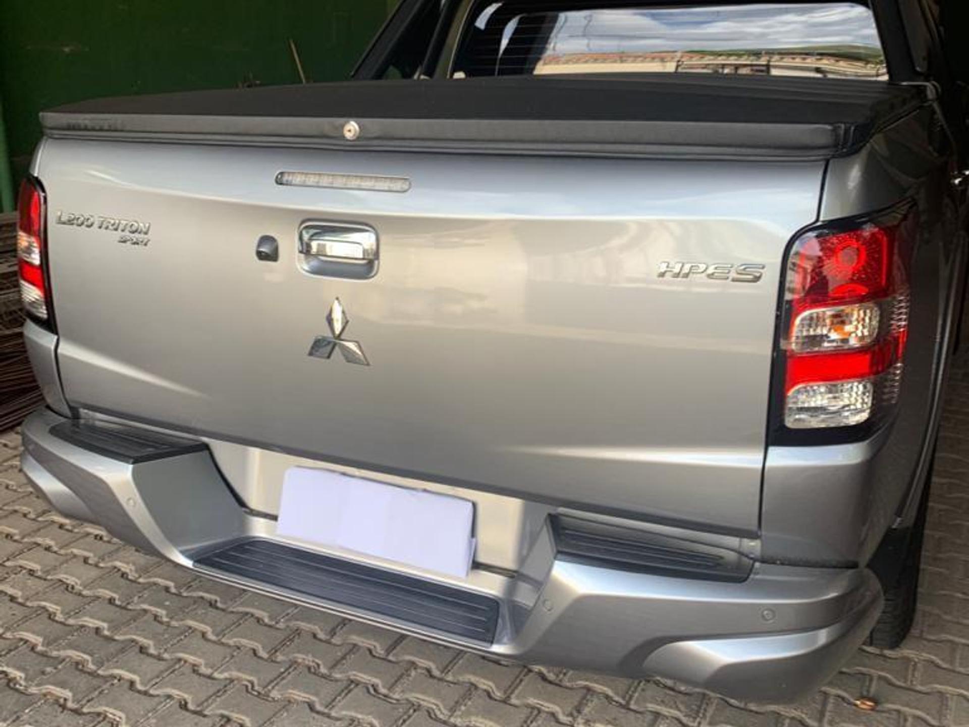 Mitsubishi L200 Triton 2.4 16v Turbo Diesel Sport Hpes Cd 4p 4x4 Automatico Wmimagem11083157817 Nova