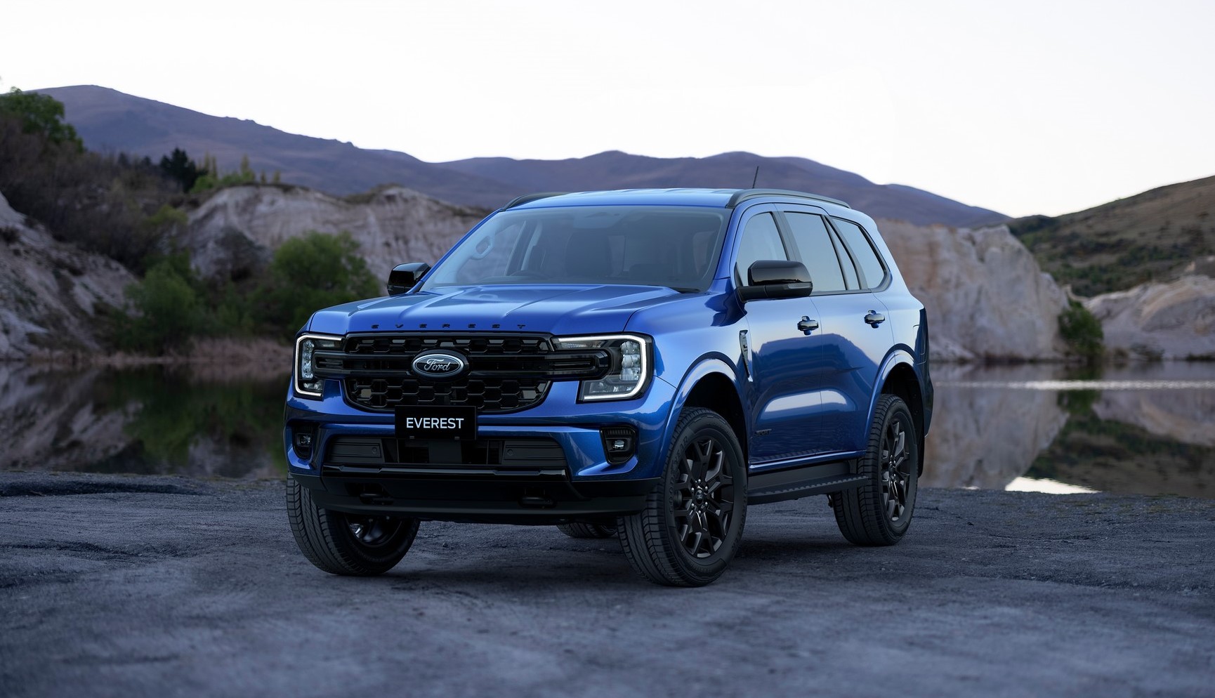2023 Ford Everest 38