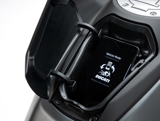 Ducati Multistrada Smartphone