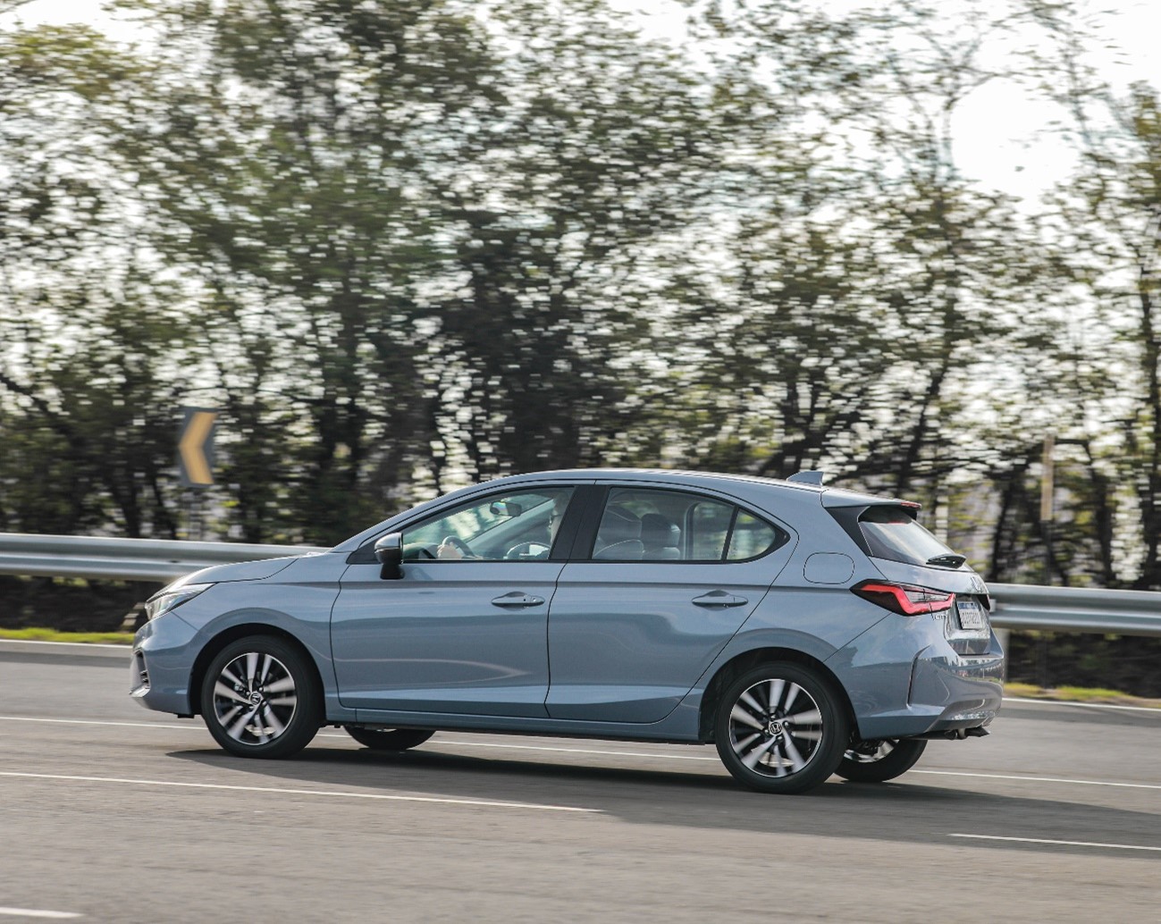 New City Hatchback Foto 4