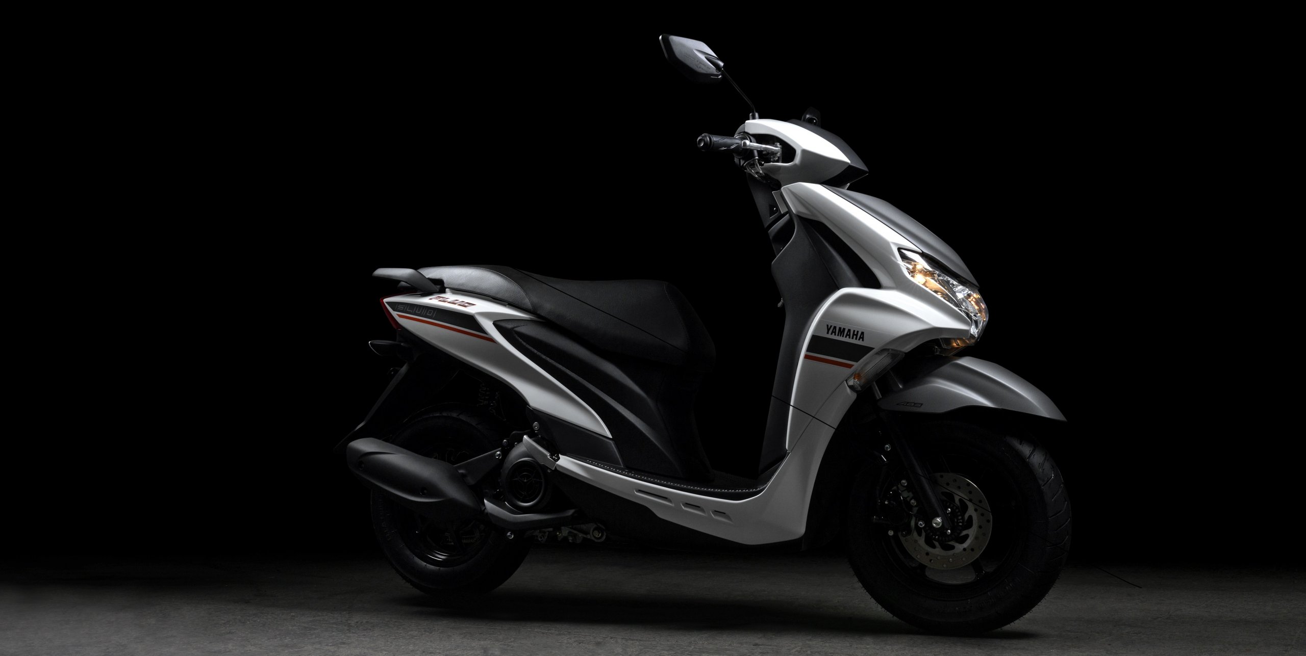 Yamaha Fluo 125 Destacada