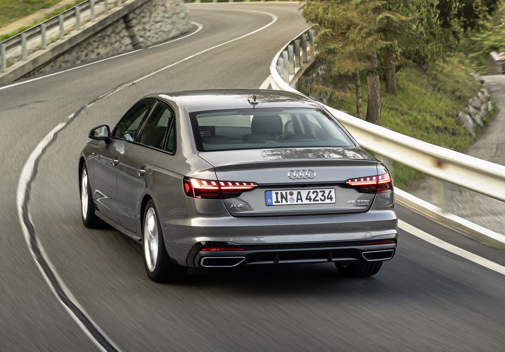 Audi A4 Sedan