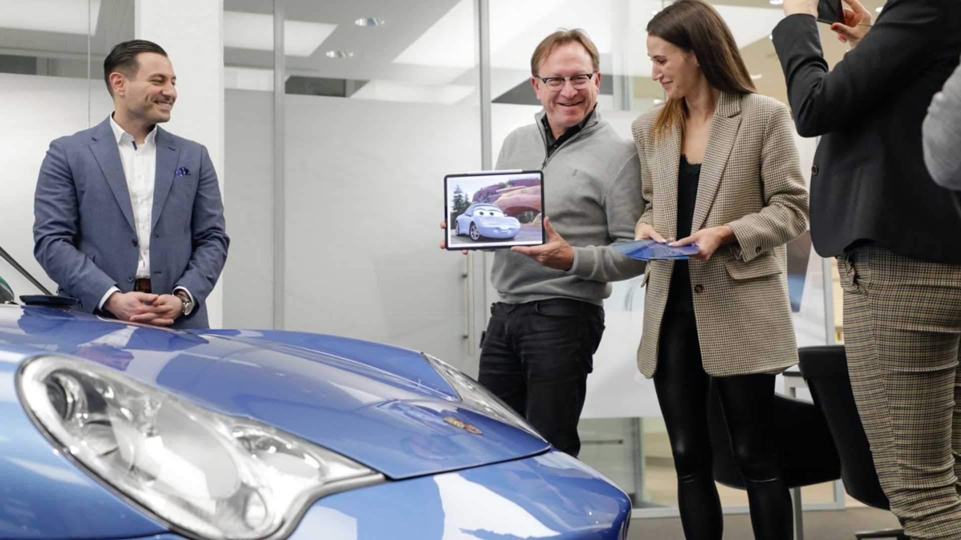 911 Sally By Porsche E Pixar (1)