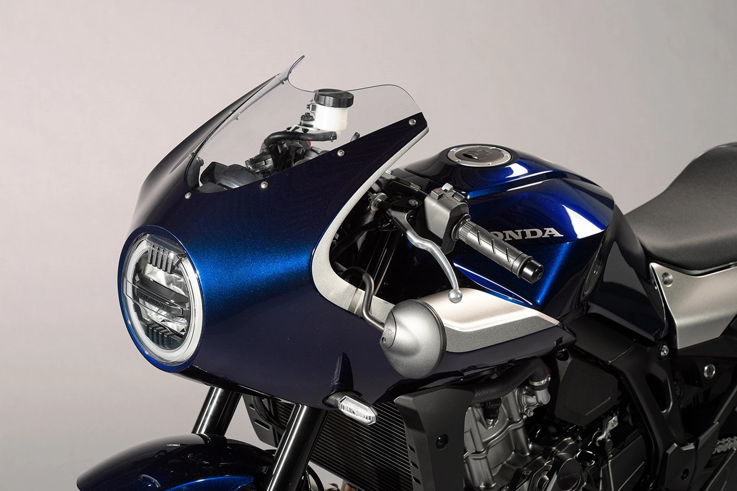 Honda Hawk 11 0
