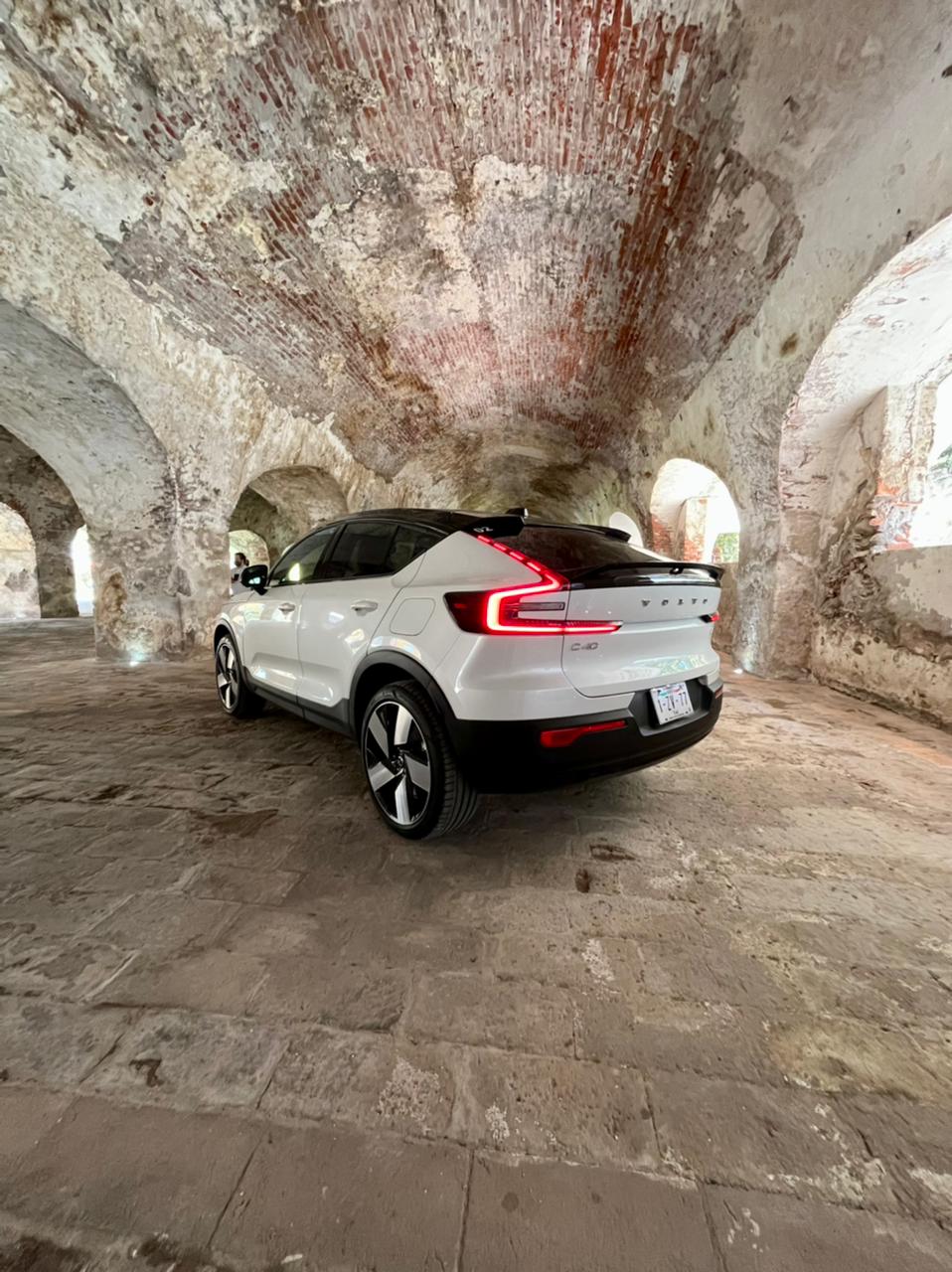Volvo C40 Traseira