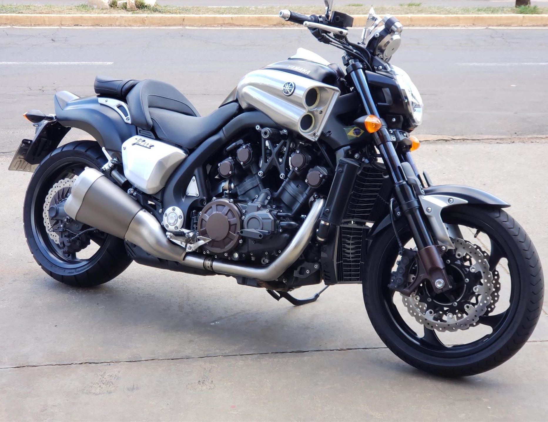 Yamaha V Max 1.800