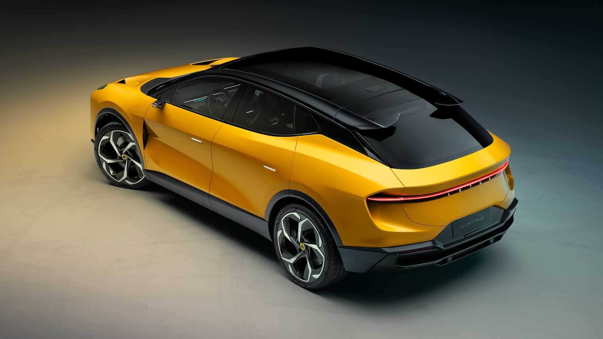 Lotus Eletre 3
