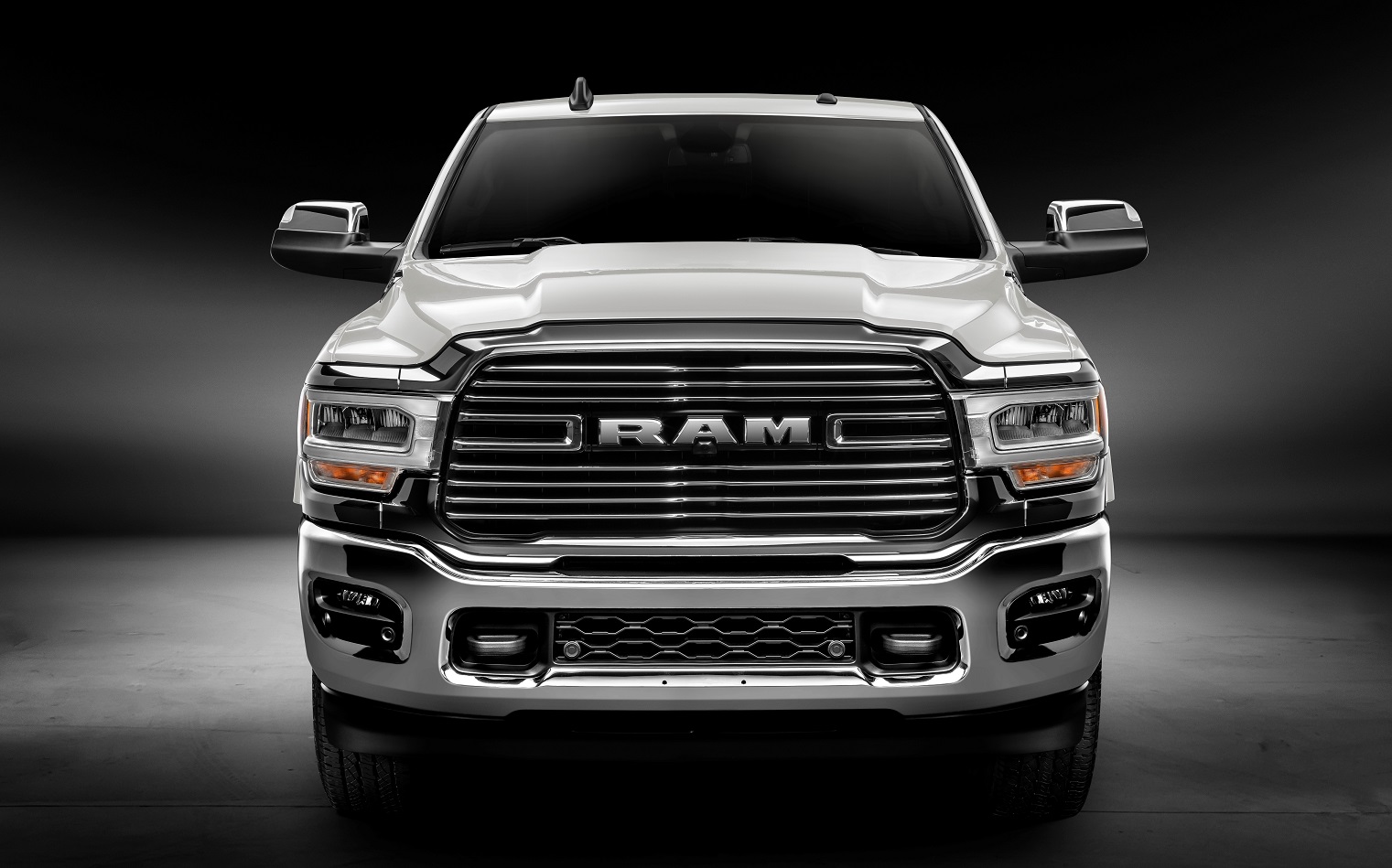 Ram 2500 Laramie 2022 (3)