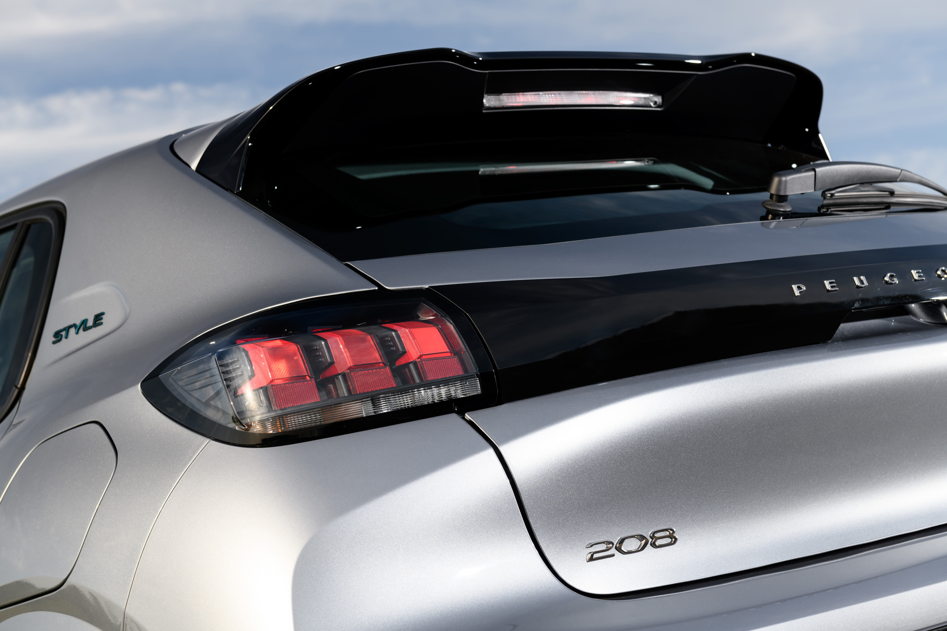 Peugeot 208 1 (9)