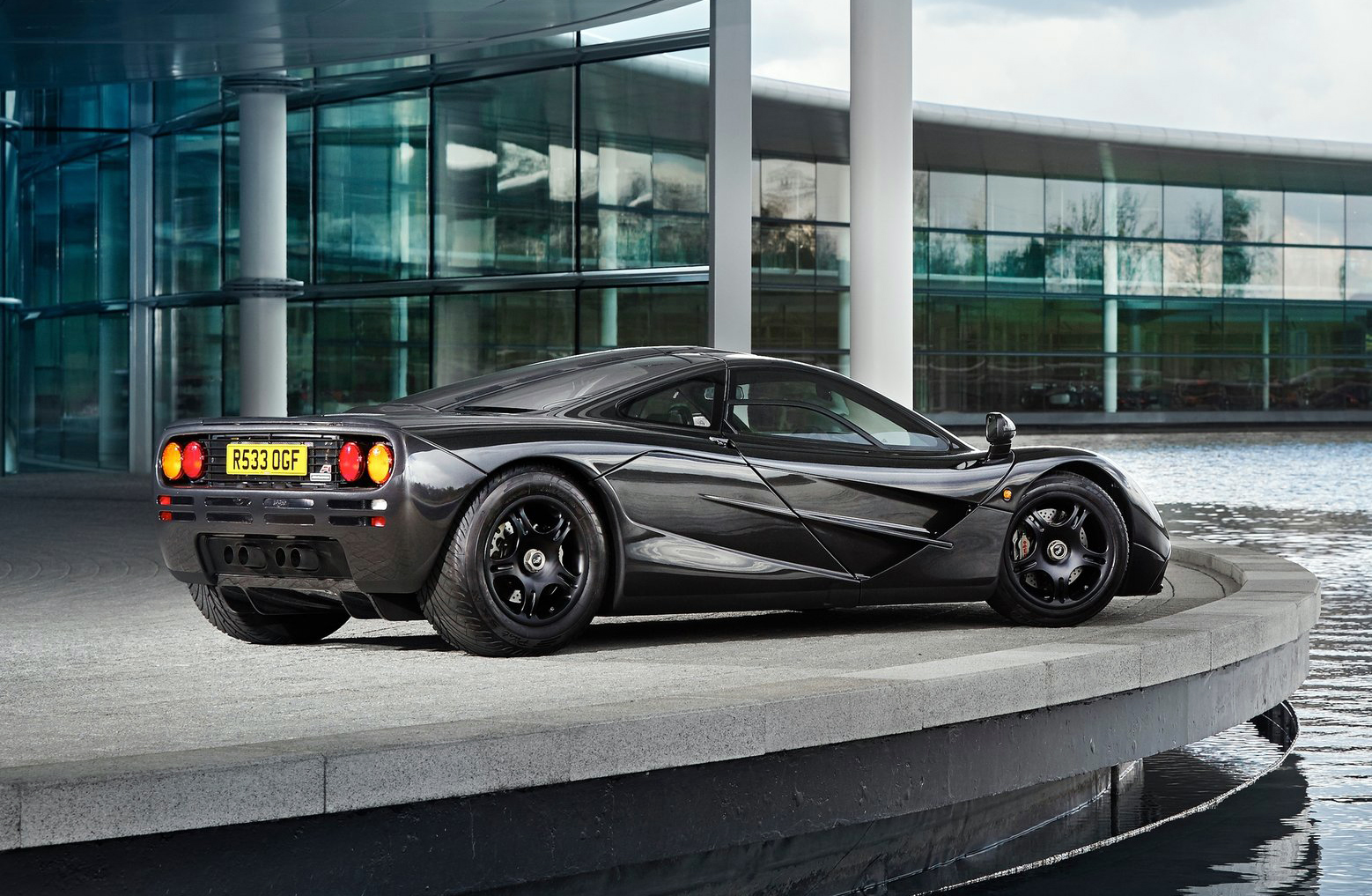 Mclaren F1 De 1993 Traseira