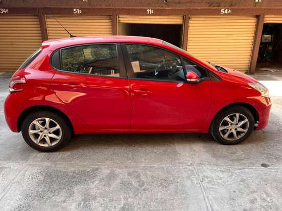 Peugeot 208 At Vermelho