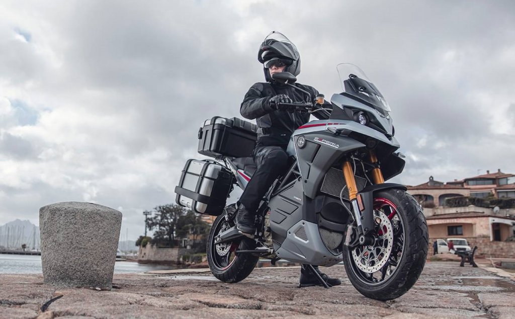 Energica Experia Green Tourer (3)