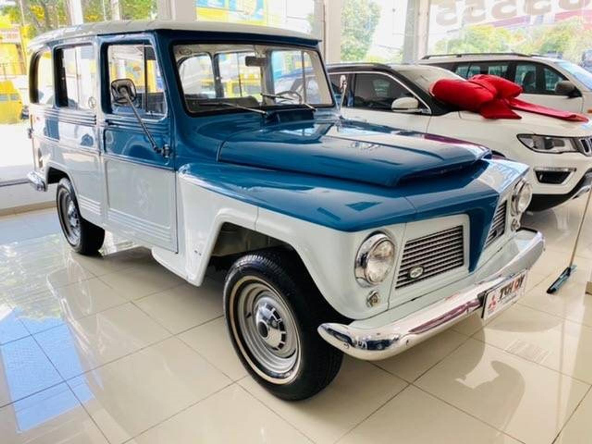 Ford Rural