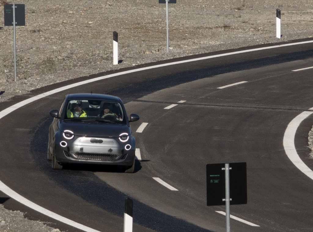 Foto Abre Fiat 500 Arena Of The Future